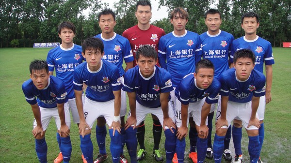 2022LCK夏季总决赛，GEN比分3-0横扫T1夺冠，管泽元狂喜！
